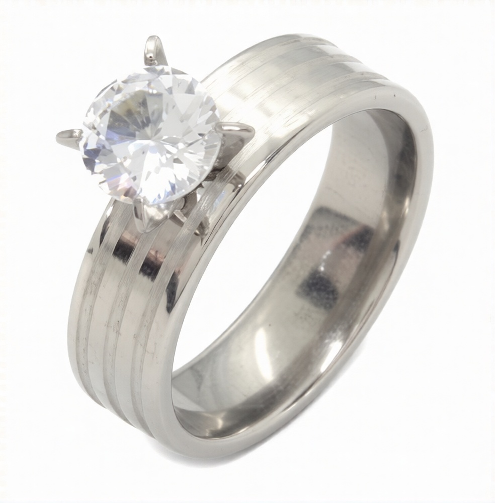 Anillo de acero quirurgico rayado con cubic cristal